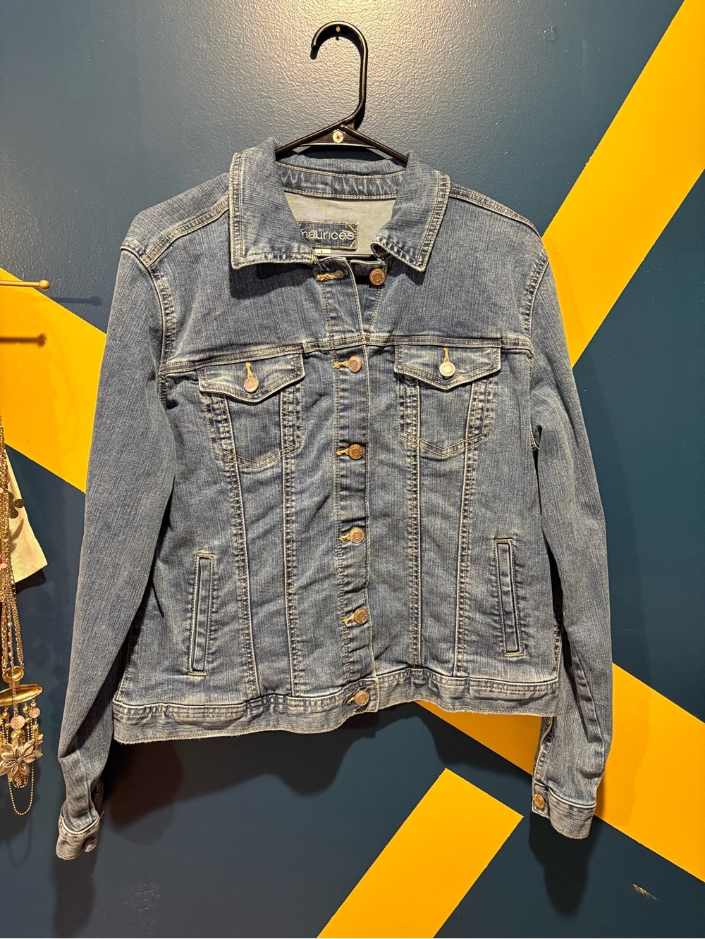 Maurices Medium Wash Denim Jacket EUC